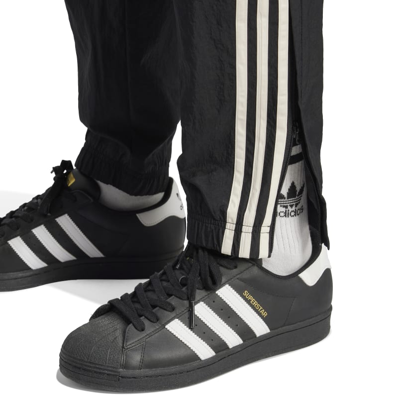 adidas Manchester United Originals Trainingshose Herren - schwarz/weiß/rot